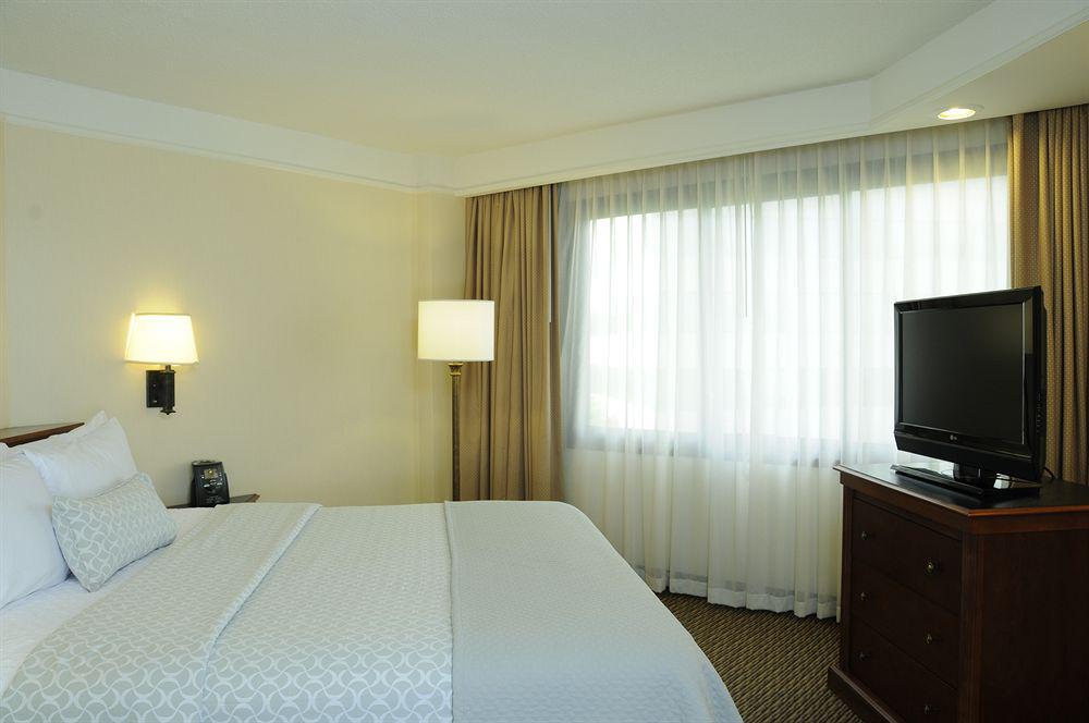 Embassy Suites Tysons Corner Chambre photo