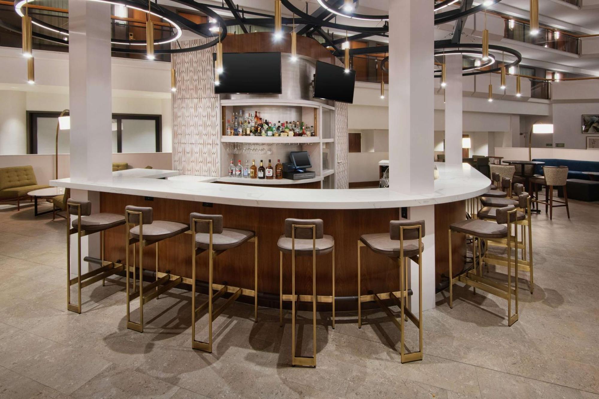 Embassy Suites Tysons Corner Extérieur photo