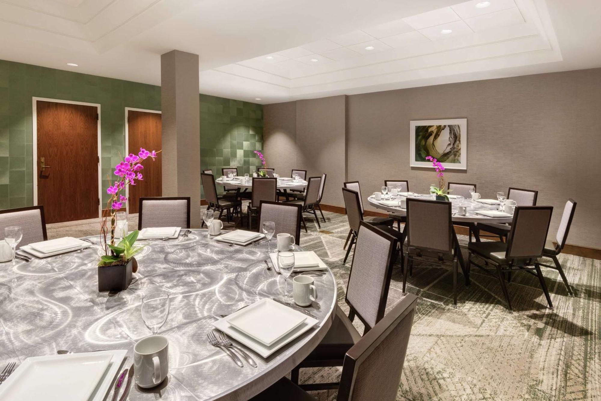 Embassy Suites Tysons Corner Extérieur photo