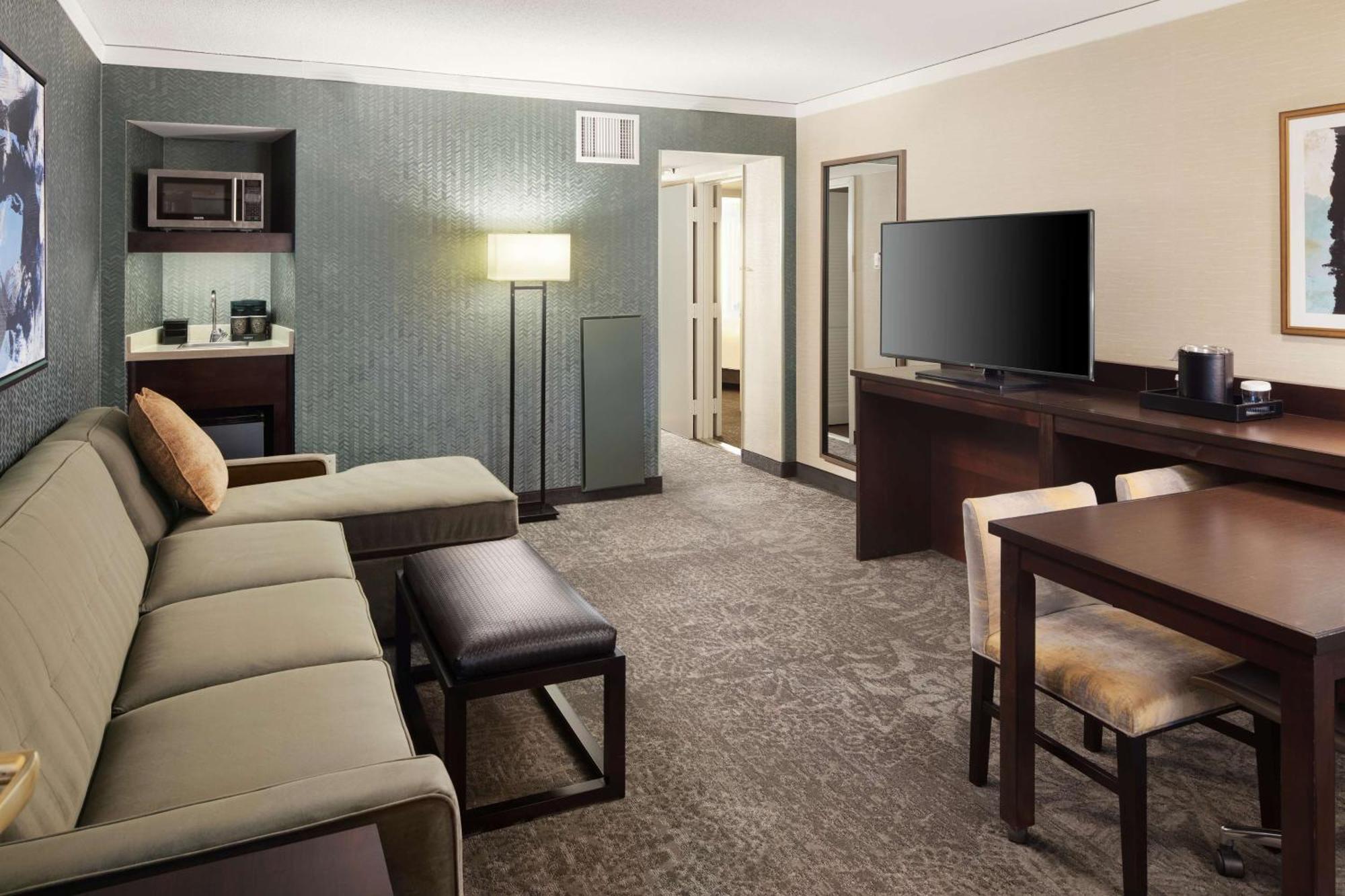 Embassy Suites Tysons Corner Extérieur photo
