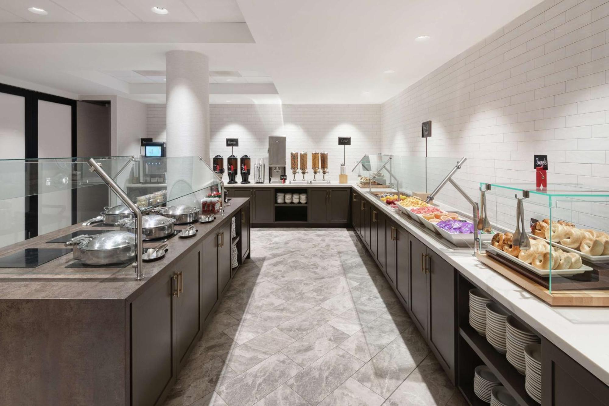 Embassy Suites Tysons Corner Extérieur photo