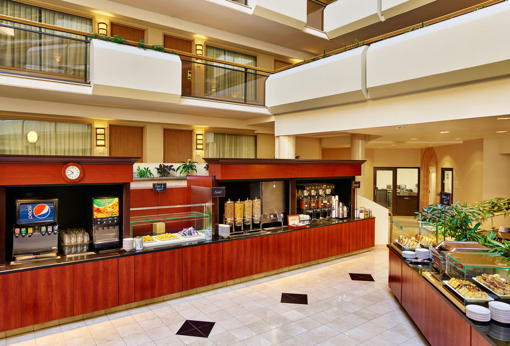 Embassy Suites Tysons Corner Extérieur photo